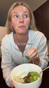 Lauren Bostic's Instagram, Twitter & Facebook