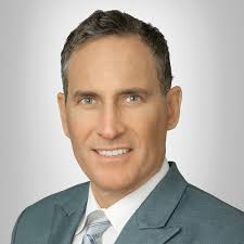 Lance Dean's Instagram, Twitter & Facebook