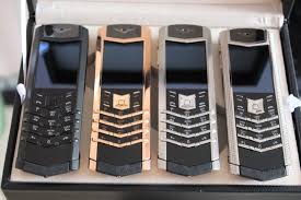 Vertu signature