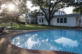 When you had initially sold me the system you had mentioned the ease of use. Ecosmarte Creates No Chlorine Costs Less Than A Salt Pool System Pool Saltwater Pool Salt Pool