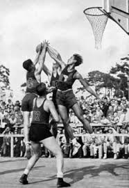 Sejarah permainan bola basket brainly. Materi Bola Basket Pengertian Sejarah Teknik Organisasi