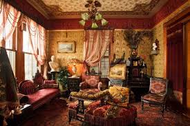 Family Room With Victorian House Decoration Such Furniture And Wallpaper And Statues A Victorian Home Decor Victorian Interior Design Victorian House Interiors