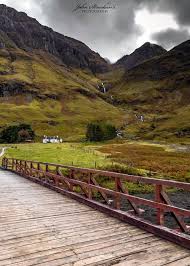 Jene wildromantische landschaft mit atemberaubenden berggipfeln, kargen hochebenen, schroffen felslandschaften, dunklen seen und einsamen mooren. 820 Schottland Ideen Schottland The Highlands Edinburgh Schottland