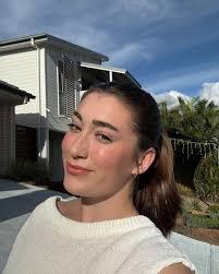 Related or strangers 🤷‍♀️