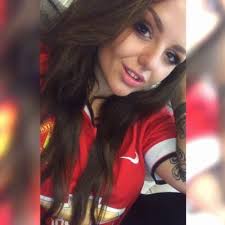 Phoebe May • (@pinkphoebe)