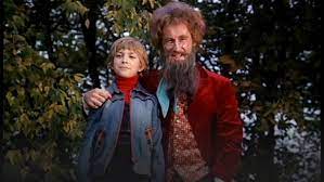Kleks visits at night, a boy who is a patient at the hospital. Wszystkie Kolory Teczy Film Akademia Pana Kleksa Konczy 35 Lat Film