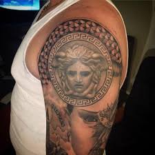 Tumblr Ntuqolvvrf1rh6q8so1 500 Jpg 500 500 Versace Tattoo Medusa Tattoo Hand Tattoos