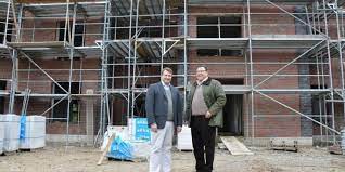 Best dining in wedemark, lower saxony: Burgermeister Besichtigt Seniorengerechtes Bauprojekt In Elze