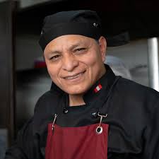 Hoy celebramos a los que realizan arte en la cocina! 🔥🍳 Reconocemos el  esfuerzo y la pasión que hay detrás de cada plato. Agradecemos a nuestros  Chefs Villa por mantener vivo nuestro