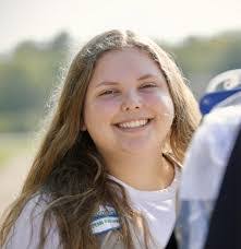 Kimberly Golding's Instagram, Twitter & Facebook