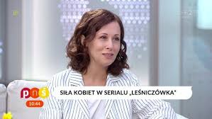 W czwórce mówiła, o czym opowiada nowy serial i kim jest postać. Tvp Pl Telewizja Polska S A