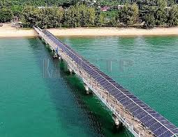 This tioman island resort is on the beach, 0.1 mi (0.1 km) from pulau tokong bahara, and within 9 mi (15 km) of monkey beach and pulau rawa. Pulau Tioman Terima Tenaga Elektrik Re Tahun Depan