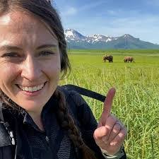 Janette Suarez's Instagram, Twitter & Facebook