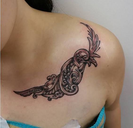 Collar Bone Tattoos For Women