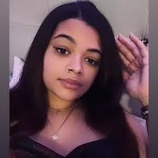 Should girlfriend pay for weed in relationship?