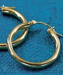 How To Clean Jewelry Gold Diamonds Silver Pearls And Turquoise Cleaning Silver Jewelry Cleaning Jewelry Jewelry