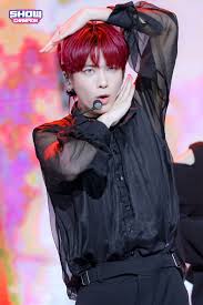 Tomorrow X Together Stuff에 있는 핀