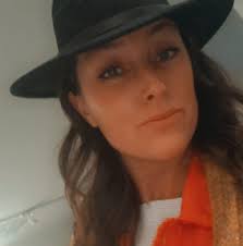 Jolene Larson's Instagram, Twitter & Facebook