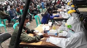 Ratusan Wisatawan Yang Ke Puncak Bogor Dihentikan Untuk Rapid Test Hasilnya 24 Orang Reaktif Tribunnews Com Mobile