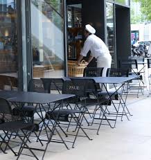 Restaurant Terrasse Boulangerie Paul Mobilier Surmesure Serigraphie Marquage Chaise Dune Table Bistro Fermob Bistro Table Fermob Decor