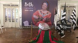 É censura e fere o legado político prioritário na carreira de beth carvalho, escreveu luana no twitter. Cbn A Radio Que Toca Noticia Corpo De Beth Carvalho E Velado Na Sede Do Botafogo