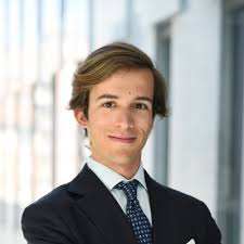 I'm happy to share that this week I've joined Amundi's headquarter in  Paris, as part of the Investment Solutions team!