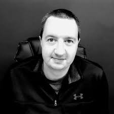 Ryan Hensler's Instagram, Twitter & Facebook