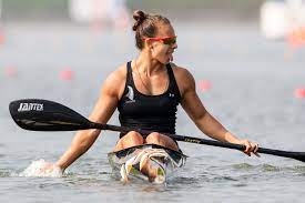 Carrington teamed up with caitlin regal, alicia hoskin and teneale hatton to paddle the new zealand k4 500m kayak to. Lisa Carrington Lisacarrington Twitter