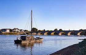Tous ceux qui ont envie de participer à l'élaboration de ce projet, qui ne pourra se faire qu'avec la bonne volonté de tous, sont invités samedi 27 février à. Les Ponts De Ce La Loire A Velo