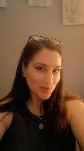 Nicole Graff's Instagram, Twitter & Facebook