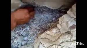 Gold nuggets just sitting on bedrock. Ciri Lokasi Mengandung Emas Galena Urat Kuarsa Urat Emas Dan Batu Ber Pirit Youtube