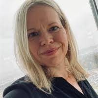 Melanie Lorenz's Instagram, Twitter & Facebook