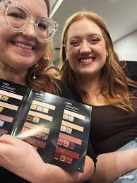 Loved doing Tammy's blue peekaboo this Saturday 🥰 lifted with Light Master  and over layed with blue Socult color. I wanted to try a fun fishtail braid  after her blowout and she