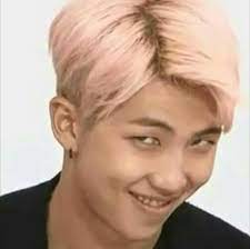 Kucing wajah lucu stiker no1 stiker line. Biasa Terlihat Tampan Coba Lihat Ekspresi Kocak Anggota Bts Ini Tribunnews Com Mobile