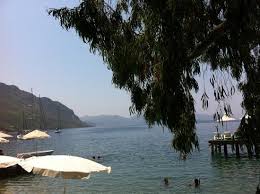 Marmaris'te en kolay ulaşıma sahip olan ve en kolay denize girebileceğiniz yer koy özellikle berrak ve temiz denizi ile meşhur. Genel Deniz Manzarasi Bild Von Deniz Kizi Restaurant Marmaris Tripadvisor