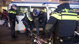 Overige informatie en diensten van de overheid: Agenten Uitgescholden In Zandvoort Politie Nl