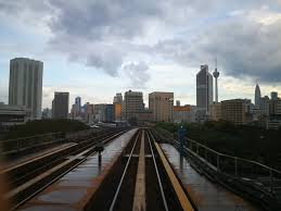 Wisma persekutuan mua'dzam shah negeri kedah.angkasa wisma ungku a.aziz, jalan ss 6/1 47310 petaling jaya. Lrt Kelana Jaya Line Picture Of Lrt Kelana Jaya Line Kuala Lumpur Tripadvisor