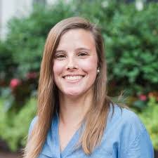 Elise Schaeffer's Instagram, Twitter & Facebook