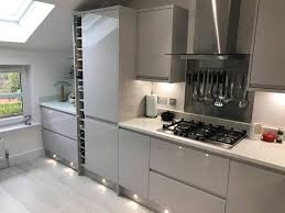 Grey gloss kitchen units ukutabs top 100. Modern Kitchen A Recent Installation Of The Stunning Sienna Gloss In Light Grey With White Star Grey Kitchen Cupboards White Modern Kitchen Grey Kitchen Walls