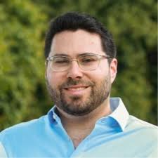 I have some very exciting news! I have partnered with Arch + Tower to  develop a video certification class that centers around Customer Experience  & Employee Excellence. The eight weeks of content… |