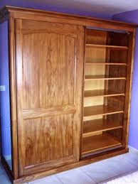 Je veux voir plusieurs modèles de porte coulissante de qualité et pas cher ici armoire 4 portes coulissantes pin massif. Fabricant D Une Armoire Contemporaine A Portes Coulissantes En Orme Pour Peyrehorade Pres De Dax Ebenisterie Brettes