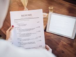 All of our resume samples are either written by human resources (hr) professionals and career advisors, or are real resumes of people who landed jobs. How To Use Resume Keywords To Land An Interview