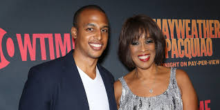 On the other hand, his partner oprah's wealth is $2.9 billion. The Untold Truth Of Gayle King S Ex Husband William Bumpus