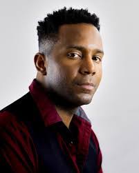 Adam Turney's Instagram, Twitter & Facebook