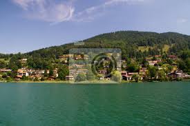 Offering free wifi and garden views, ferienwohnung am heider bergsee is a property located in brühl. Seegrundstuck Haus Am See Bergsee Ufer Kuste Wandposter Poster Strandhaus Bergsee Ubernachtung Mit Fruhstuck Myloview De