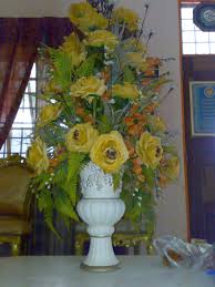 Untuk bunga berpasu, boleh kena air tapi jangan direndam dalam air pasu nya. Jr Shop Center Butik Pengantin Di Petaling Jaya Selangor