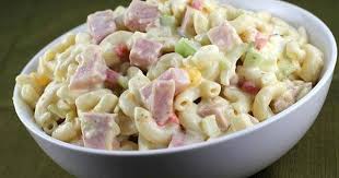 Tuna macaroni salad is a classic! Sastojci 300 G Kuhane Piletine 150 G Mrkve 150 G Graska 150 G Kukuruza Secerca Podravka Macaroni Salad Ham Salad Recipes Ham Salad