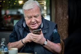János gálvölgyi on wn network delivers the latest videos and editable pages for news & events, including entertainment, music, sports, science and more, sign up and share your playlists. Galvolgyi Janos Valora Valt A Gyerekkori Almom Divany