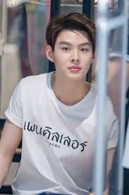 Saint Suppapong Aktor Selebritas Kutipan Terbaik