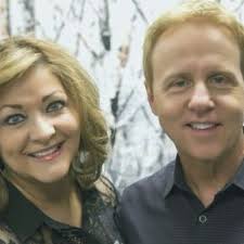 Ken Dutton's Instagram, Twitter & Facebook